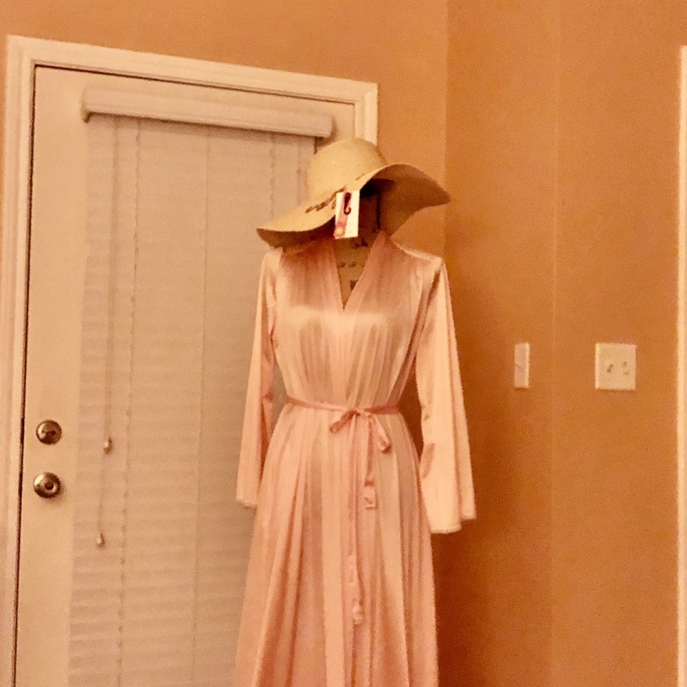 Silky vintage light-weight pink robe